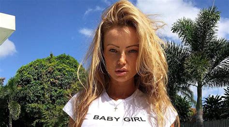 ABBY DOWSE⭐ Australian Model & Instagram Influencer ⭐。